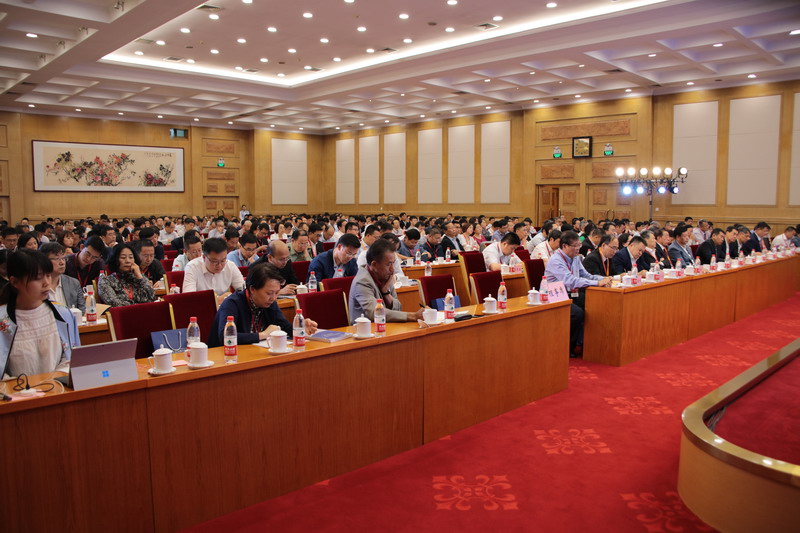 3会议现场2_调整大小.jpg